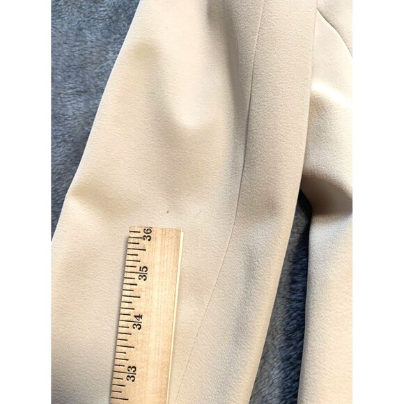 Suzy Shier Suit Jacket Blazer Womens 7 Cream Chambray Stretch Long Sleeve Career - Picture 16 of 16